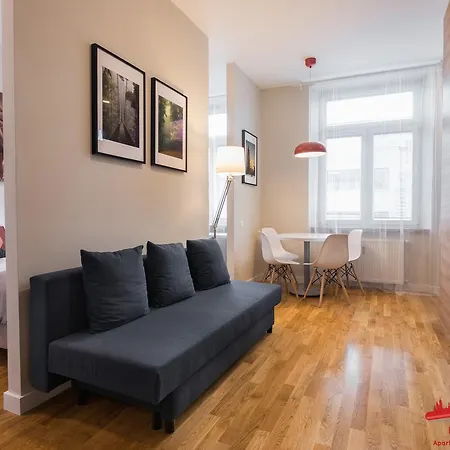 Luxury Nearto Main Square